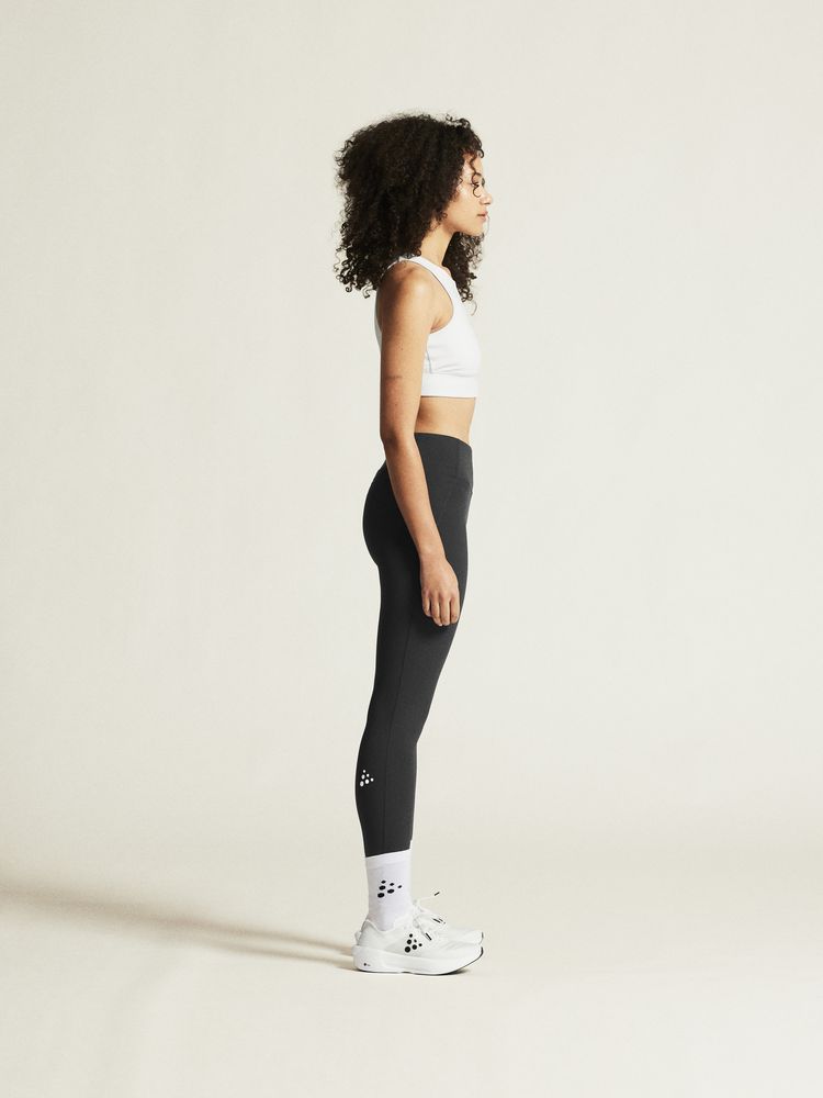 Hvit treningstopp fra Craft - Rush 2.0 Crop Top